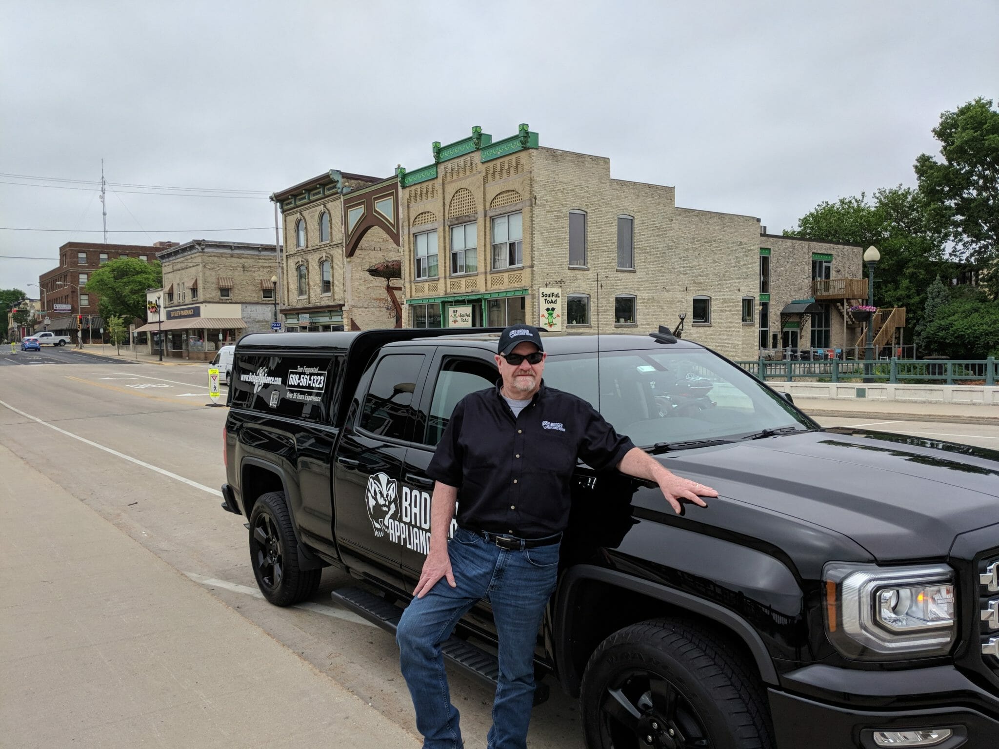 downtown_fort_atkinson_truck
